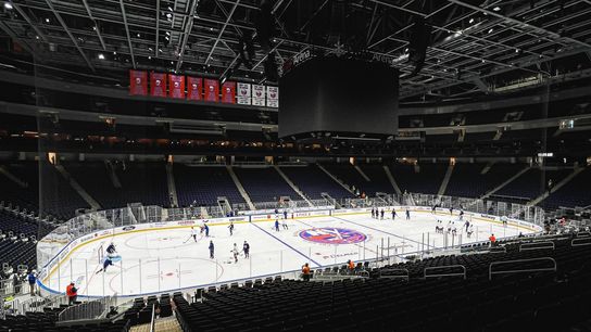 COVID-19 puts Islanders' season on hold taken at PPG Paints Arena (Penguins)